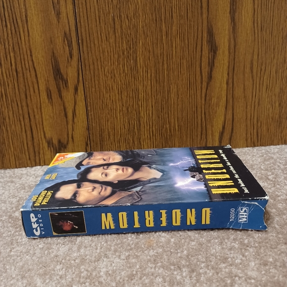 Undertow VHS - Picture 4 of 5